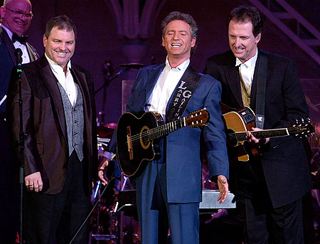 GatlinBros4a.jpg (52407 bytes)